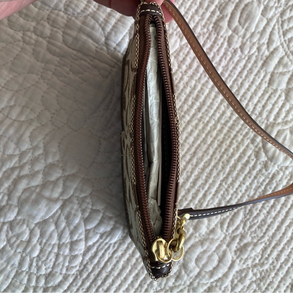 New Coach brown wristlet - Picture 4 of 9